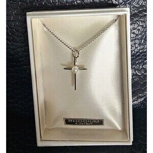 Vtg Silver Tone Faux Pearl Religious Cross Pendant Necklace Rhodium Finish 18"
